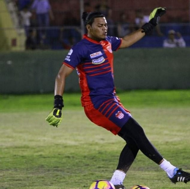Honduran goalkeeper shot dead while chatting with friends in hotel bar